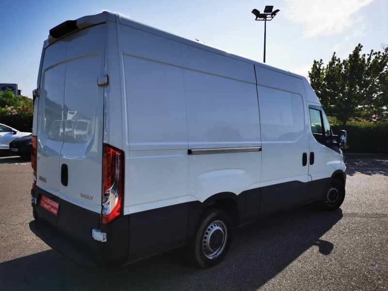 IVECO Daily 35C Fg d’occasion à vendre à VITROLLES chez AIX AUTOMOBILES (Photo 8)