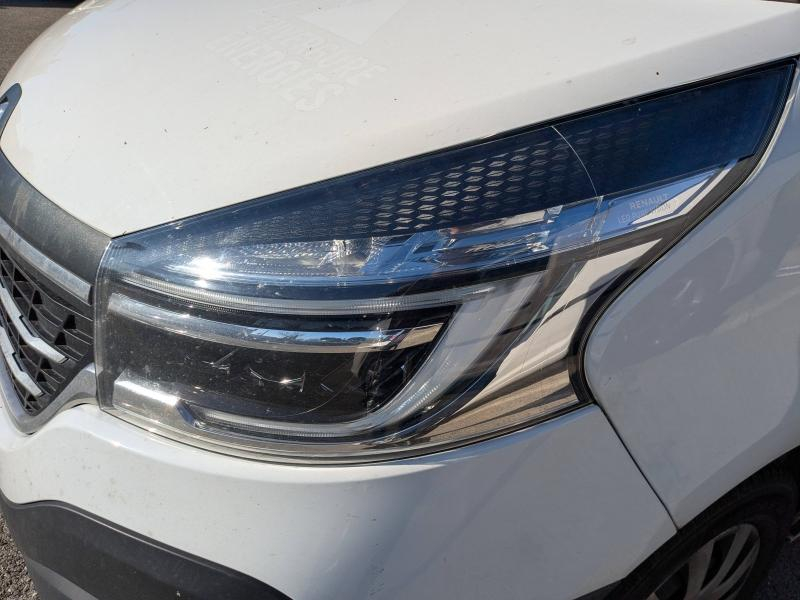 RENAULT Trafic Fg VUL d’occasion à vendre à VITROLLES chez AIX AUTOMOBILES (Photo 4)