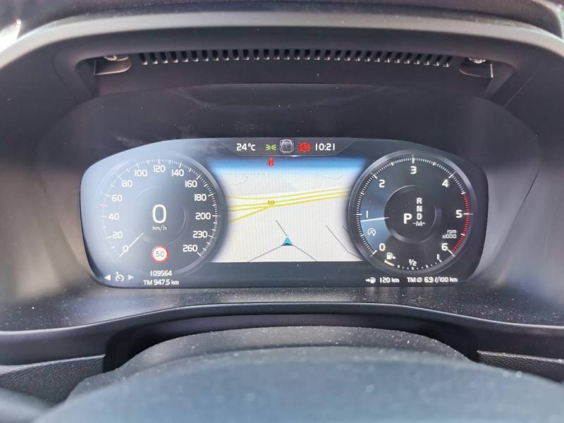 VOLVO XC40 d’occasion à vendre à VITROLLES chez AIX AUTOMOBILES (Photo 9)