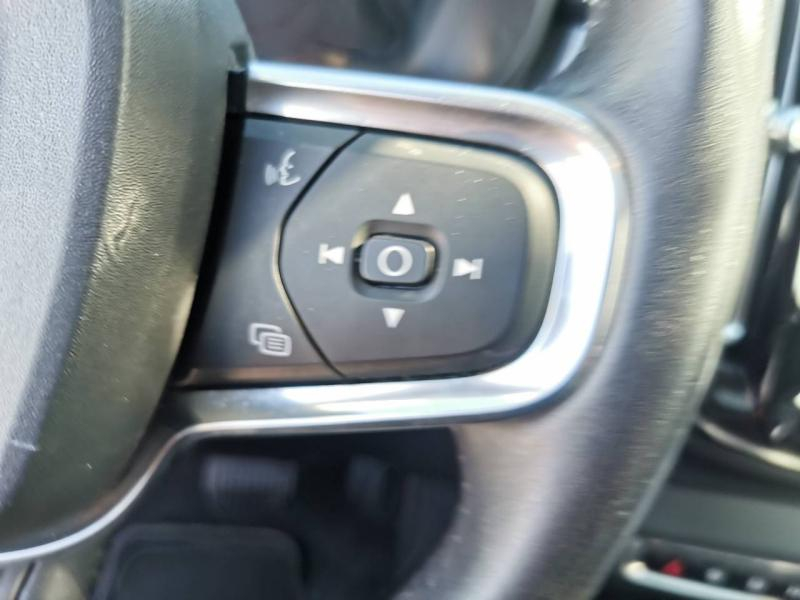 VOLVO XC40 d’occasion à vendre à VITROLLES chez AIX AUTOMOBILES (Photo 15)