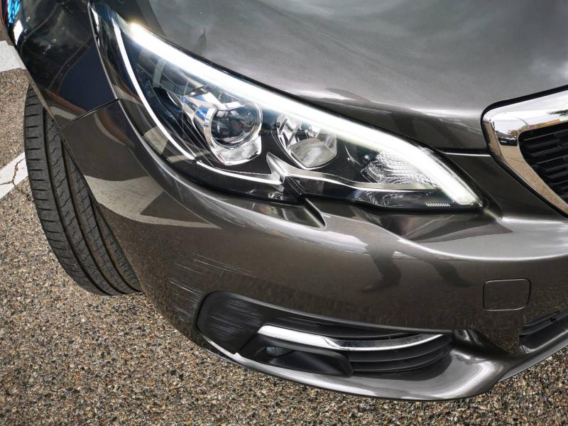 PEUGEOT 308 d’occasion à vendre à VITROLLES chez AIX AUTOMOBILES (Photo 3)