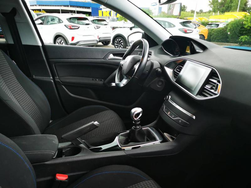 PEUGEOT 308 d’occasion à vendre à VITROLLES chez AIX AUTOMOBILES (Photo 5)