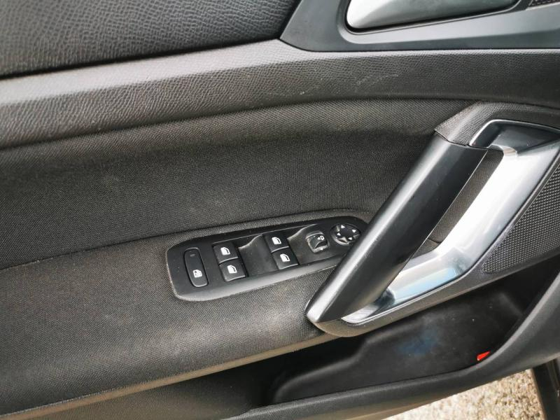 PEUGEOT 308 d’occasion à vendre à VITROLLES chez AIX AUTOMOBILES (Photo 8)