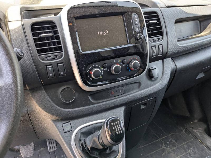 RENAULT Trafic Fg VUL d’occasion à vendre à VITROLLES chez AIX AUTOMOBILES (Photo 6)