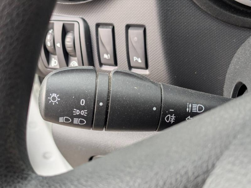 RENAULT Trafic Fg VUL d’occasion à vendre à VITROLLES chez AIX AUTOMOBILES (Photo 13)