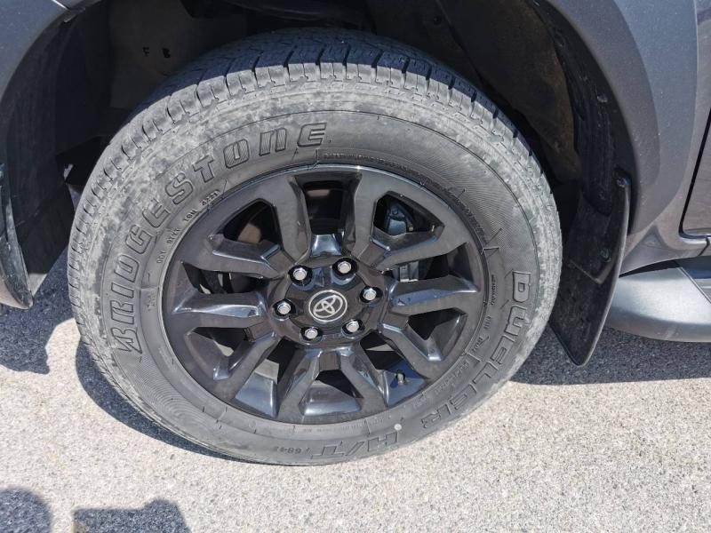 TOYOTA Hilux VUL d’occasion à vendre à VITROLLES chez AIX AUTOMOBILES (Photo 19)