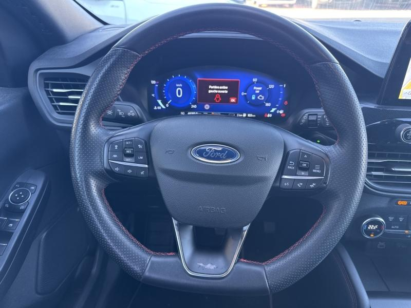 FORD Kuga d’occasion à vendre à VITROLLES chez AIX AUTOMOBILES (Photo 12)