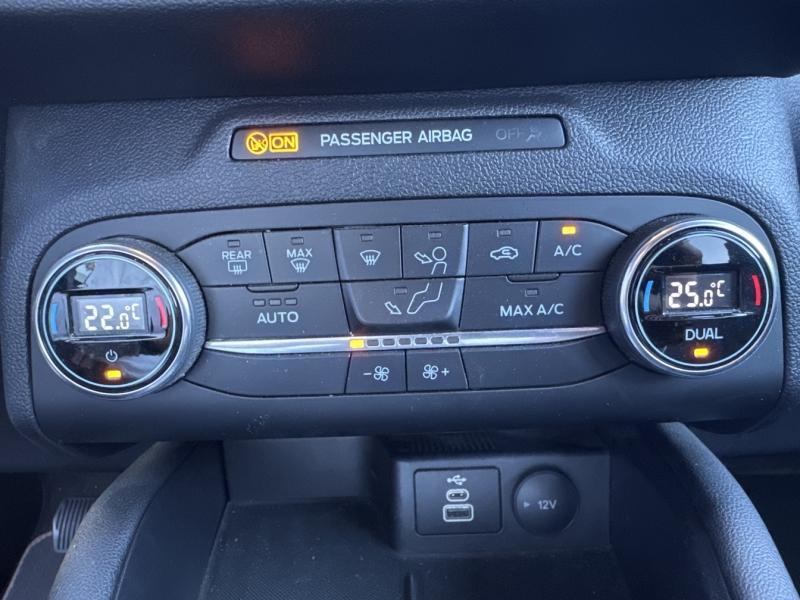 FORD Kuga d’occasion à vendre à VITROLLES chez AIX AUTOMOBILES (Photo 16)