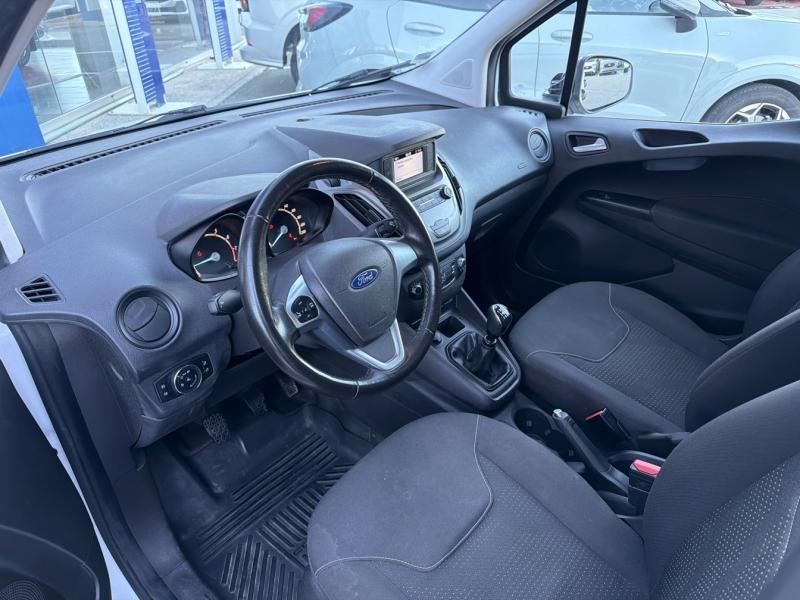 FORD Transit Courier VUL d’occasion à vendre à VITROLLES chez AIX AUTOMOBILES (Photo 8)