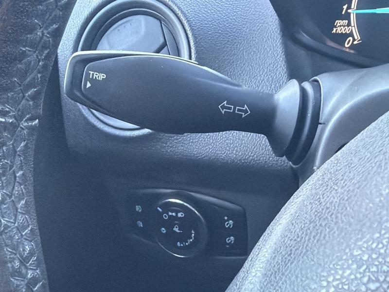 FORD Transit Courier VUL d’occasion à vendre à VITROLLES chez AIX AUTOMOBILES (Photo 14)