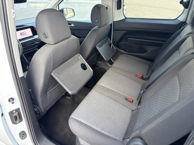 FORD Grd Tourneo Connect d’occasion à vendre à VITROLLES chez AIX AUTOMOBILES (Photo 16)