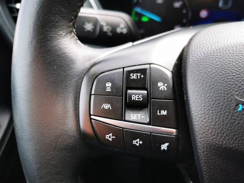 FORD Kuga d’occasion à vendre à VITROLLES chez AIX AUTOMOBILES (Photo 6)