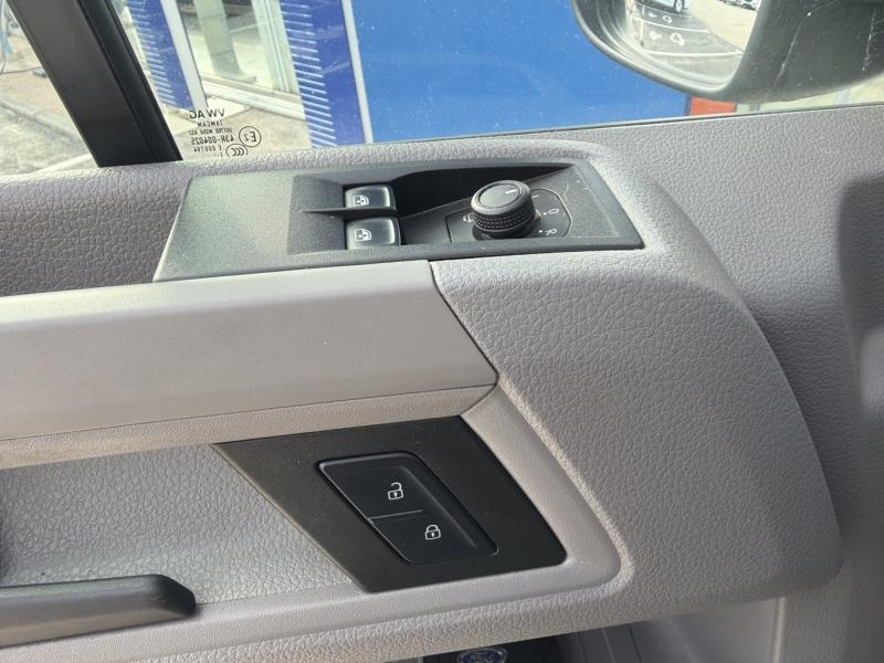 VOLKSWAGEN Crafter Fg VUL d’occasion à vendre à VITROLLES chez AIX AUTOMOBILES (Photo 14)