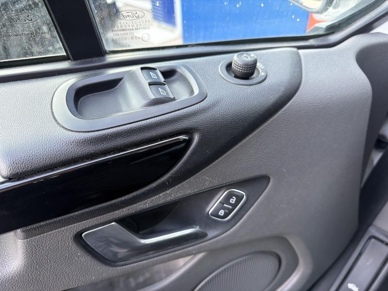 FORD Transit Custom Fg VUL d’occasion à vendre à VITROLLES chez AIX AUTOMOBILES (Photo 13)