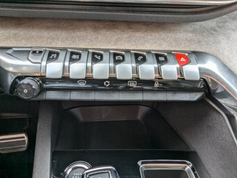 PEUGEOT 3008 d’occasion à vendre à VITROLLES chez AIX AUTOMOBILES (Photo 15)