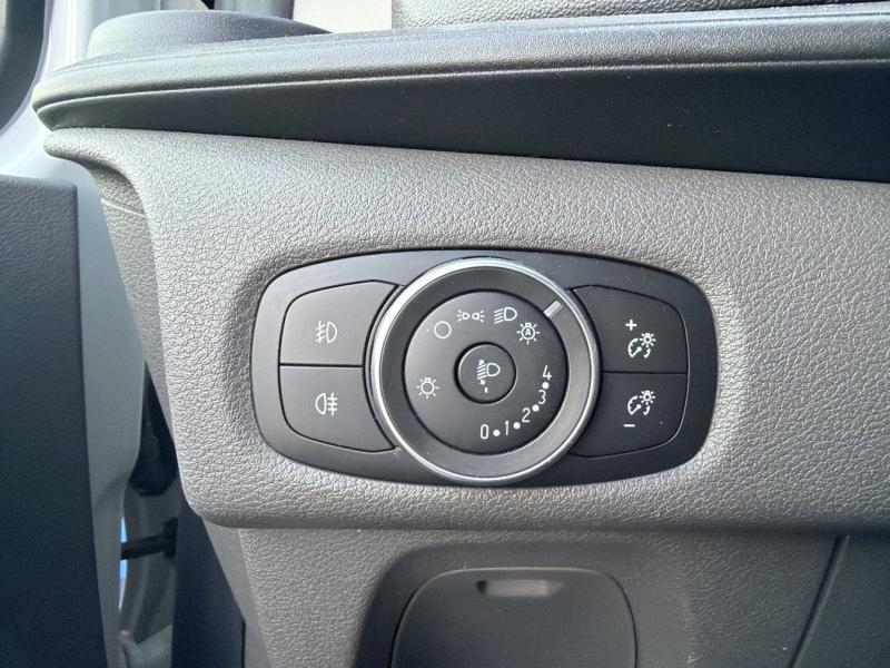 FORD Transit Custom Fg VUL d’occasion à vendre à VITROLLES chez AIX AUTOMOBILES (Photo 13)