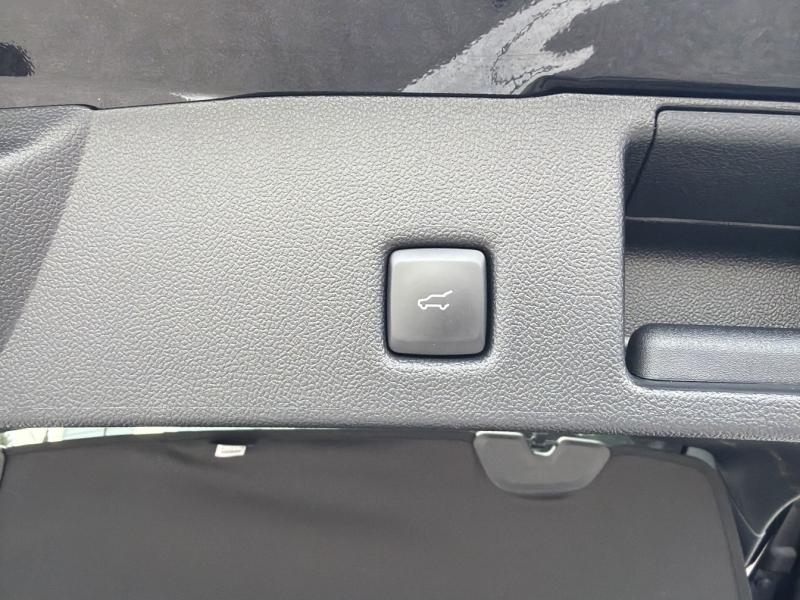 FORD Kuga d’occasion à vendre à VITROLLES chez AIX AUTOMOBILES (Photo 10)