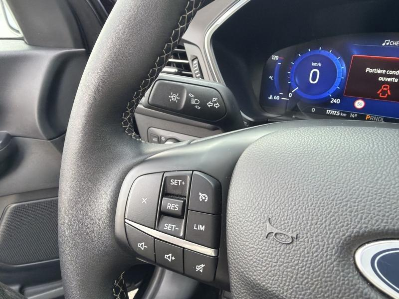 FORD Kuga d’occasion à vendre à VITROLLES chez AIX AUTOMOBILES (Photo 18)