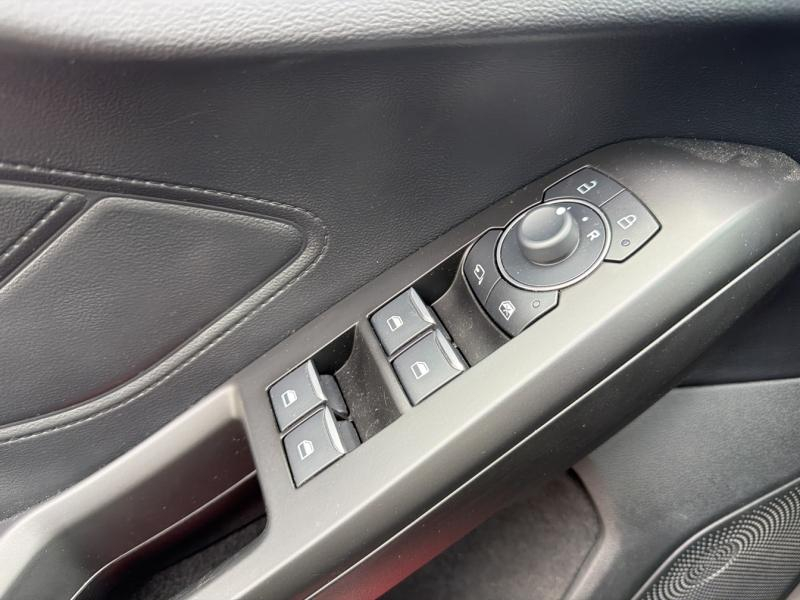 FORD Focus SW d’occasion à vendre à VITROLLES chez AIX AUTOMOBILES (Photo 16)