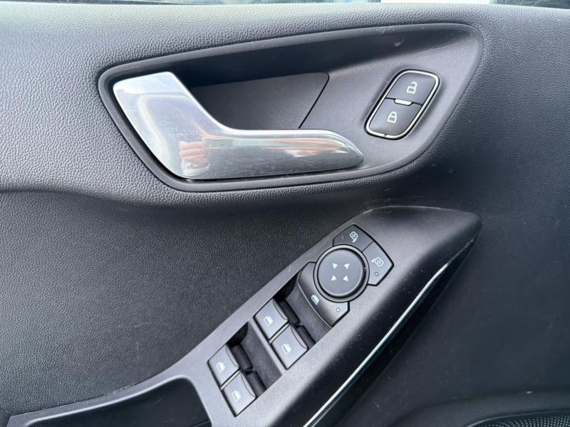 FORD Fiesta d’occasion à vendre à VITROLLES chez AIX AUTOMOBILES (Photo 17)