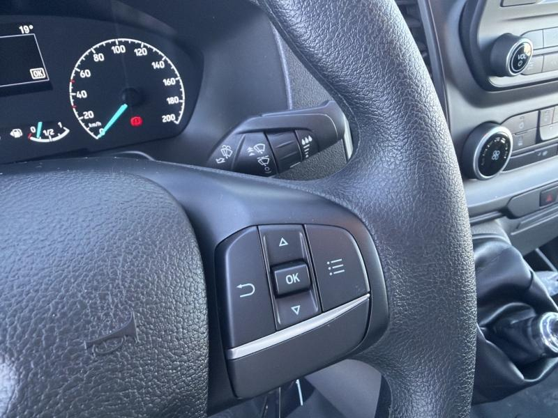 FORD Transit CCb VUL d’occasion à vendre à VITROLLES chez AIX AUTOMOBILES (Photo 18)