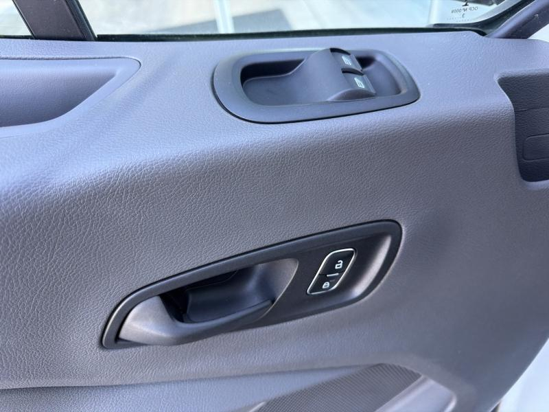 FORD Transit CCb VUL d’occasion à vendre à VITROLLES chez AIX AUTOMOBILES (Photo 14)