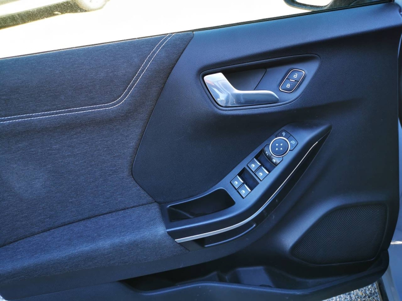 FORD Puma d’occasion à vendre à VITROLLES chez AIX AUTOMOBILES (Photo 9)