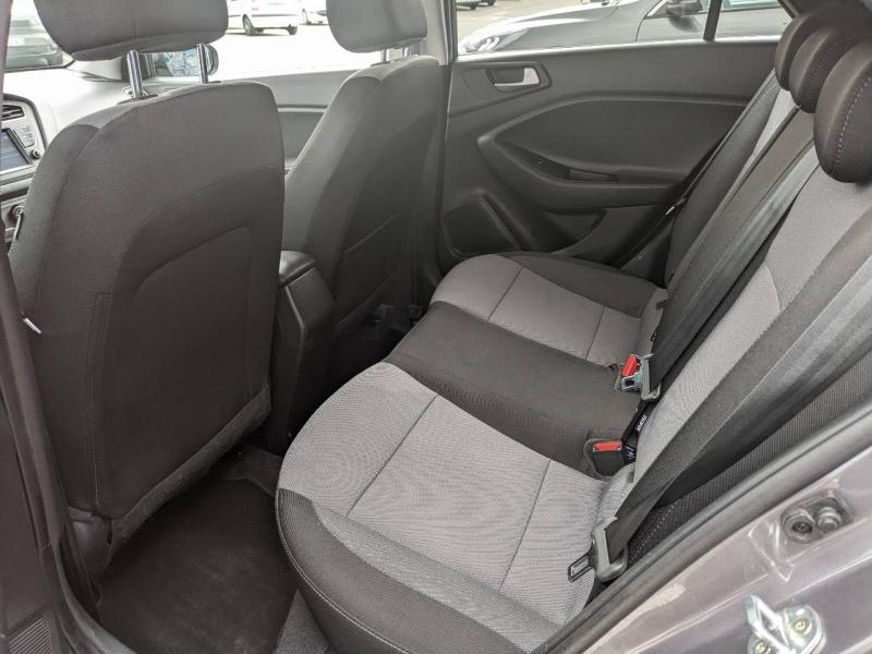 HYUNDAI i20 d’occasion à vendre à VITROLLES chez AIX AUTOMOBILES (Photo 20)