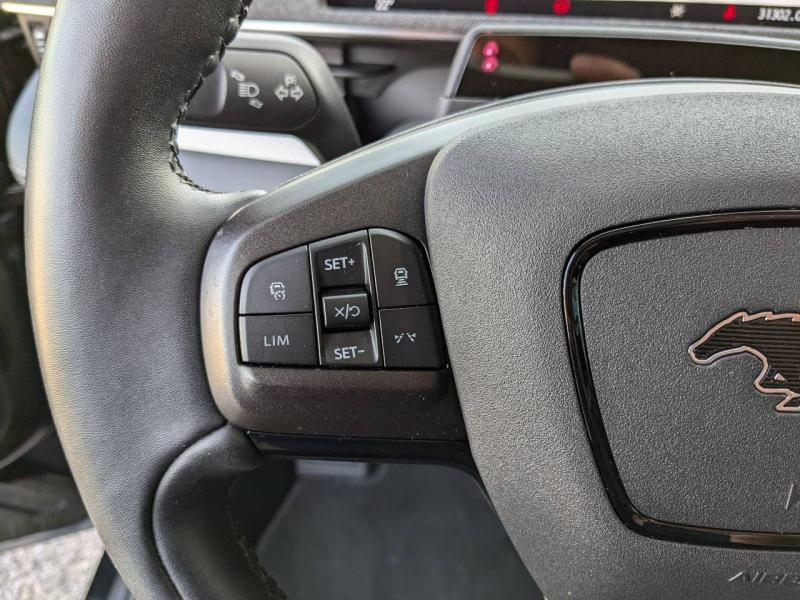 FORD Mustang Mach-E d’occasion à vendre à VITROLLES chez AIX AUTOMOBILES (Photo 9)