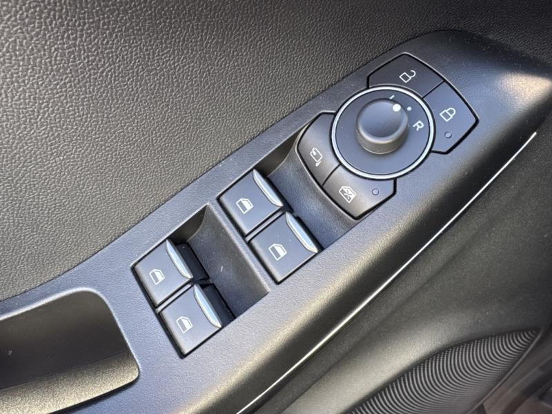 FORD Puma d’occasion à vendre à VITROLLES chez AIX AUTOMOBILES (Photo 16)