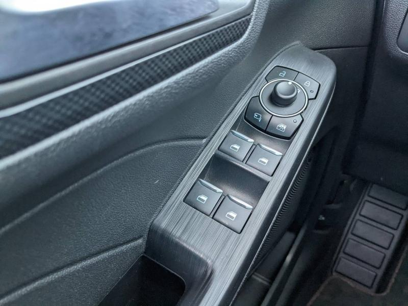 FORD Kuga d’occasion à vendre à VITROLLES chez AIX AUTOMOBILES (Photo 17)