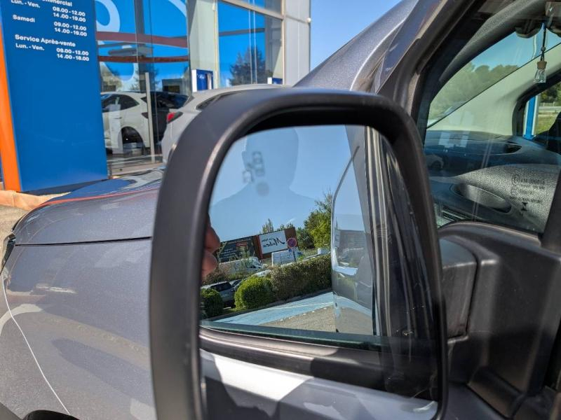 CITROEN Berlingo Van VUL d’occasion à vendre à VITROLLES chez AIX AUTOMOBILES (Photo 16)