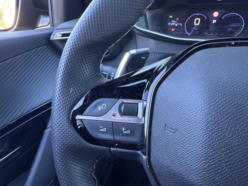 PEUGEOT 208 d’occasion à vendre à VITROLLES chez AIX AUTOMOBILES (Photo 16)